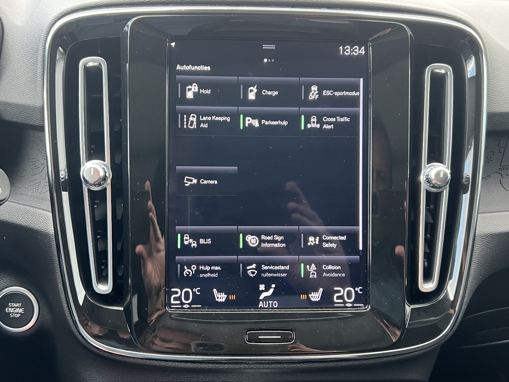 Volvo XC40 (H058VL) met abonnement