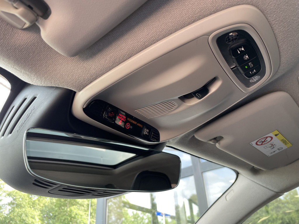 Volvo XC40 (H058VL) met abonnement