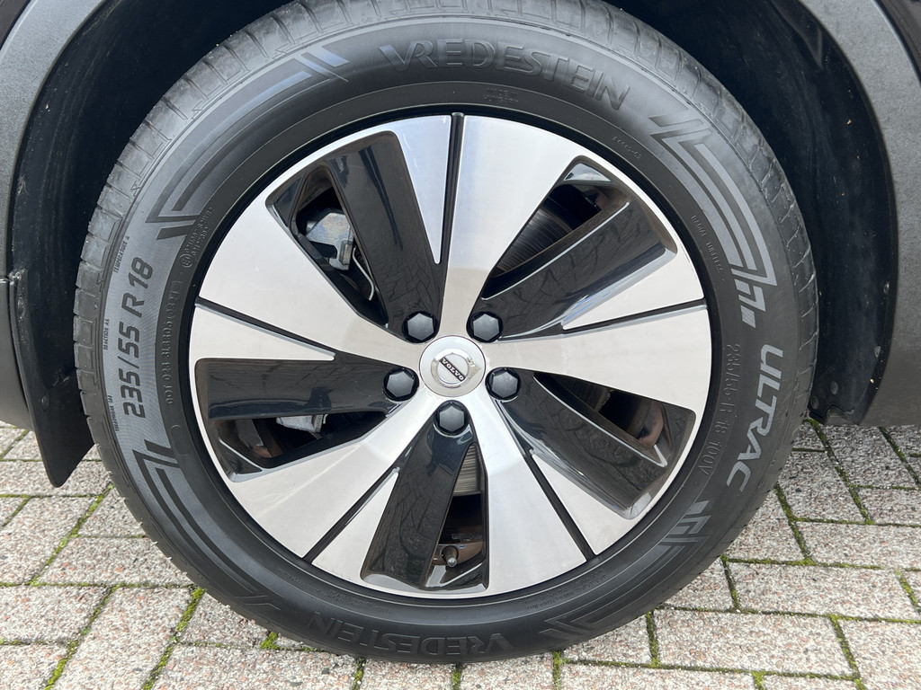 Volvo XC40 (H058VL) met abonnement