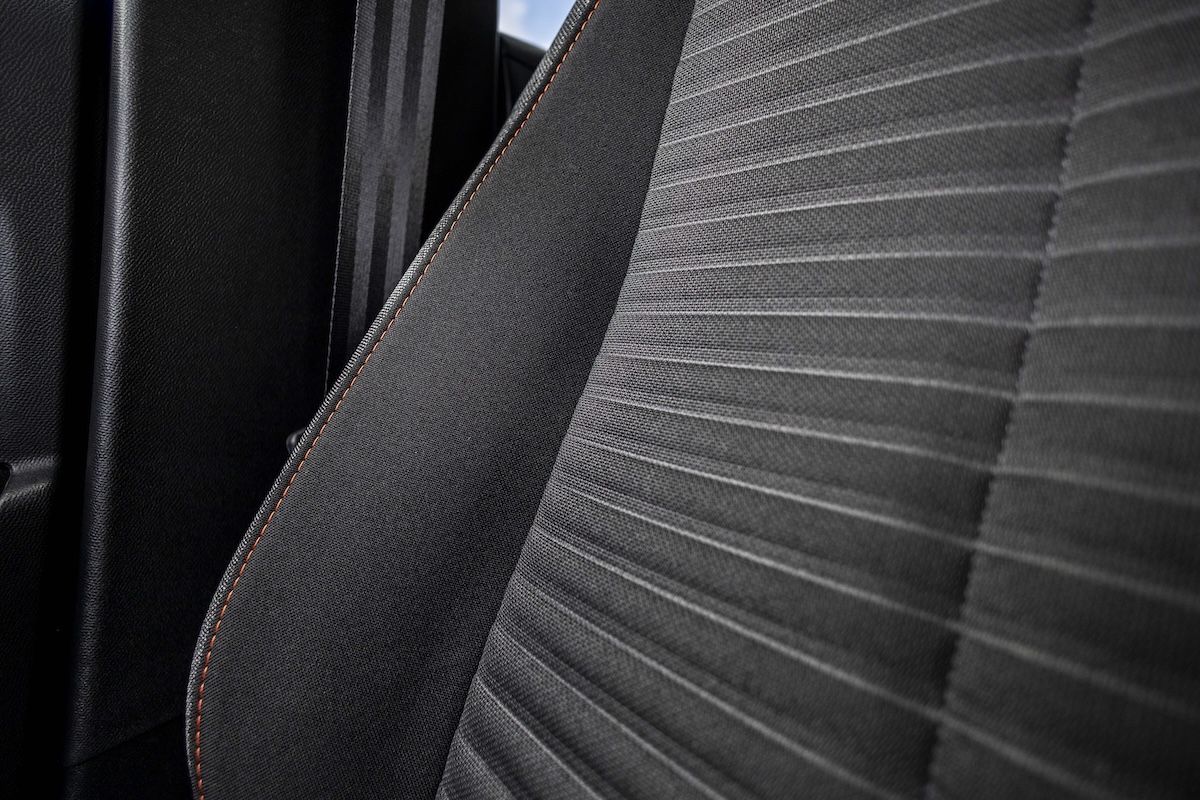 Peugeot e-208 (R026PG) met abonnement