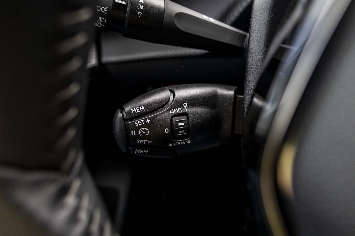 Peugeot e-208 (R026PG) met abonnement