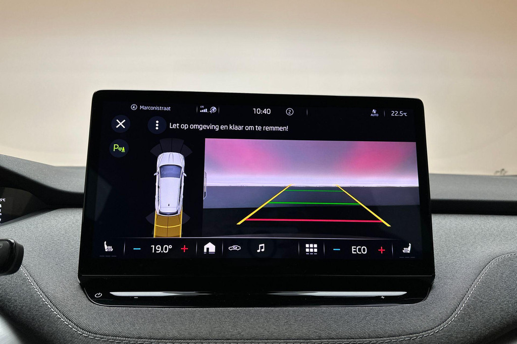 ŠKODA ENYAQ iV (P667XX) met abonnement