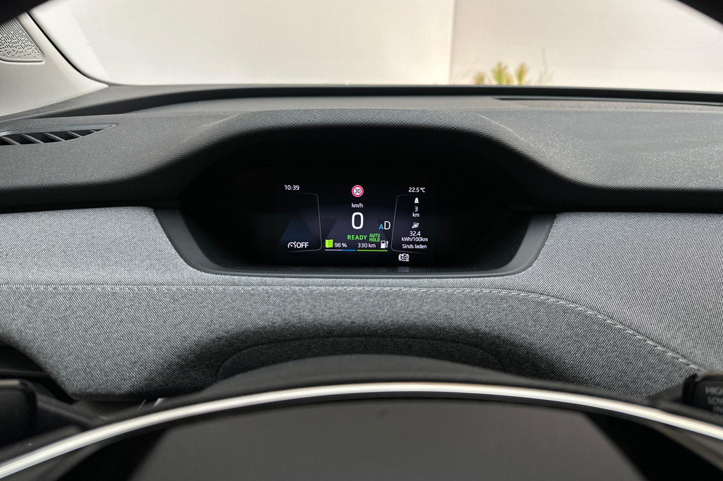 ŠKODA ENYAQ iV (P667XX) met abonnement