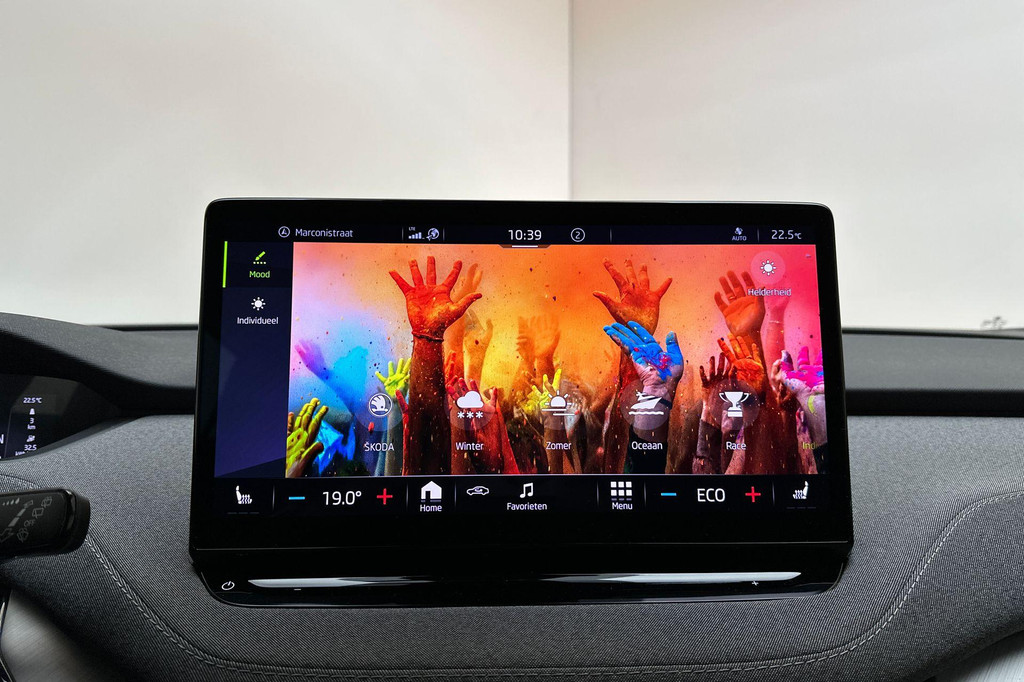 ŠKODA ENYAQ iV (P667XX) met abonnement