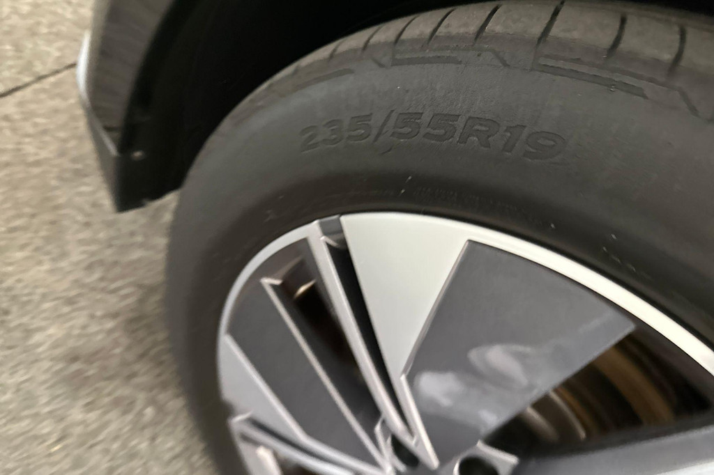 ŠKODA ENYAQ iV (P667XX) met abonnement