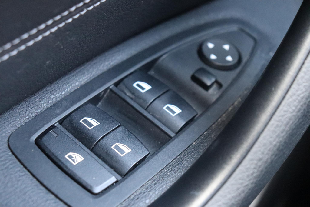 BMW X1 (HTT23N) met abonnement