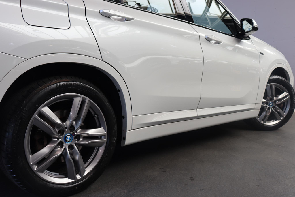 BMW X1 (HTT23N) met abonnement