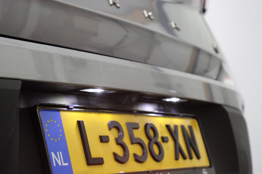 Opel Mokka-e (L358XN) met abonnement