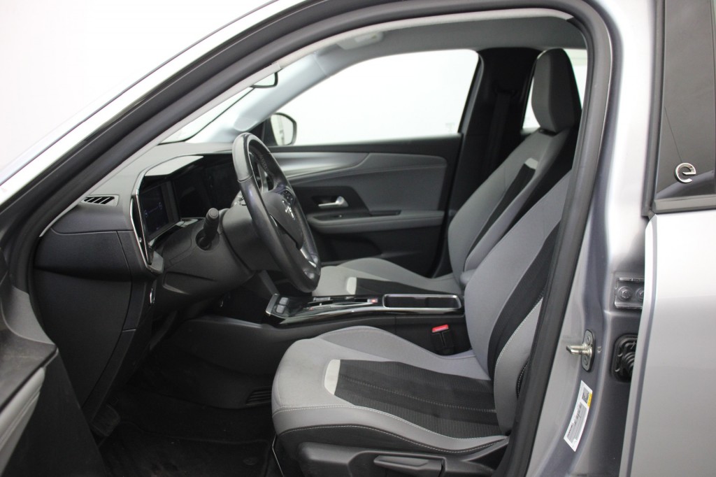 Opel Mokka-e (L358XN) met abonnement