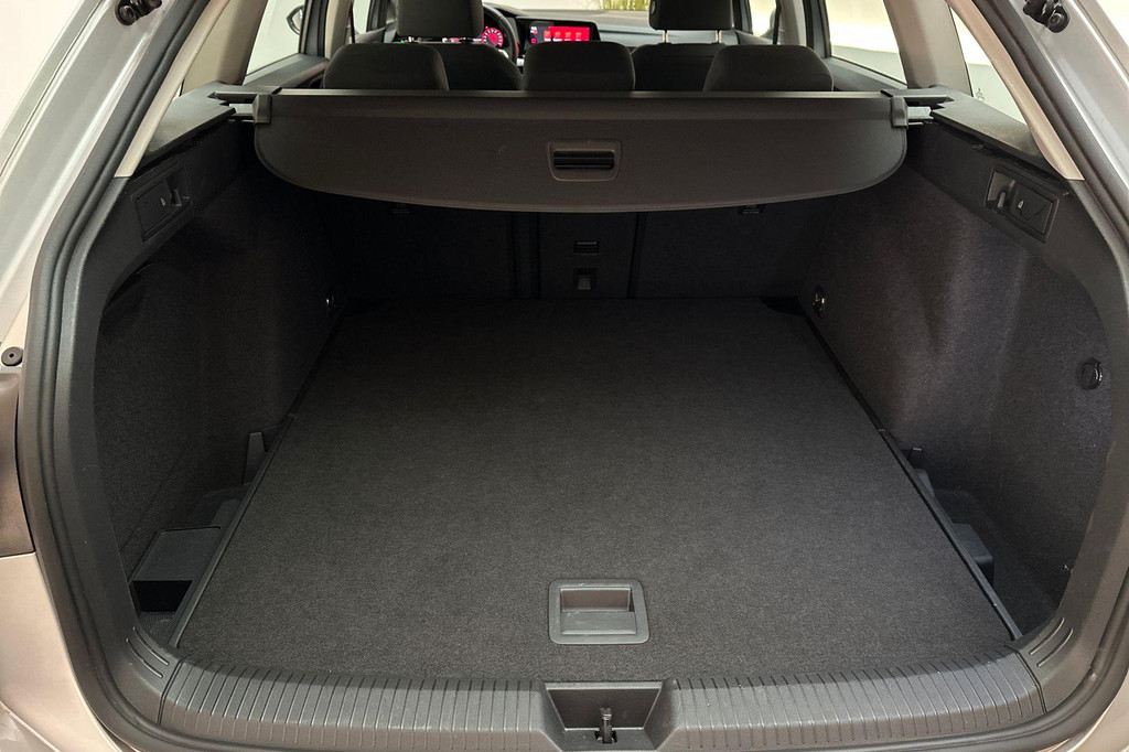 Volkswagen GOLF Variant (S985NG) met abonnement