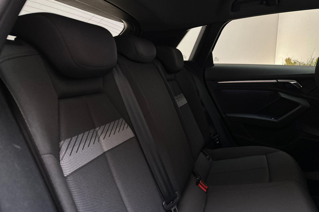 Audi A3 (S261FB) met abonnement