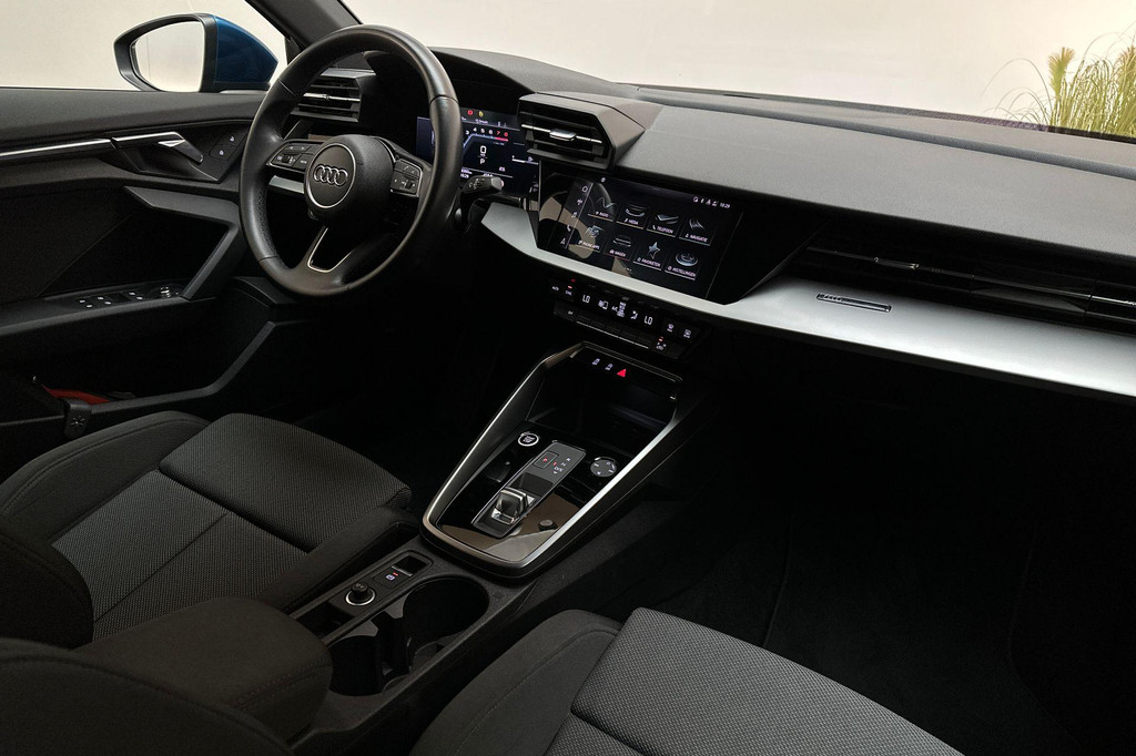 Audi A3 (S261FB) met abonnement