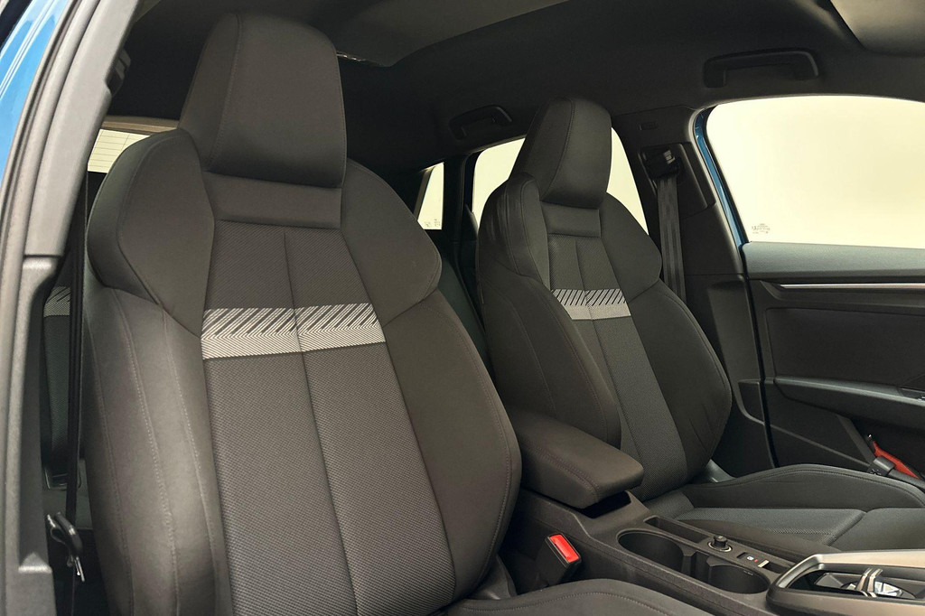 Audi A3 (S261FB) met abonnement