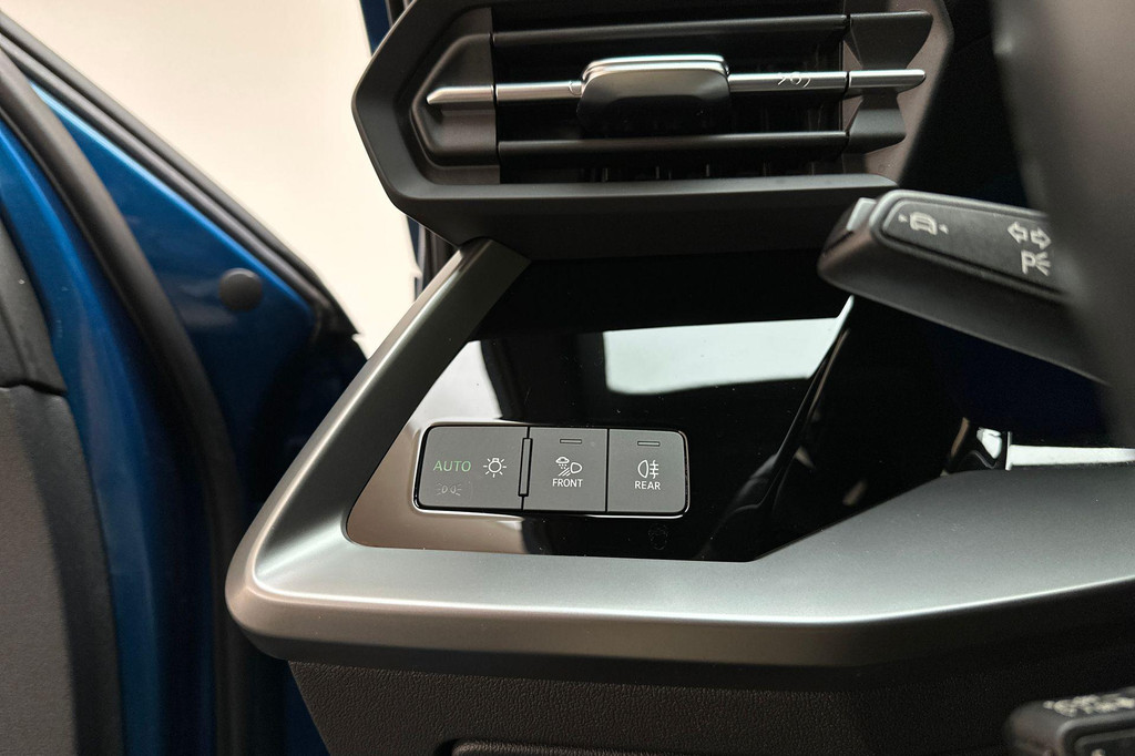 Audi A3 (S261FB) met abonnement