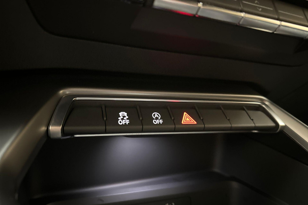 Audi A3 (S261FB) met abonnement