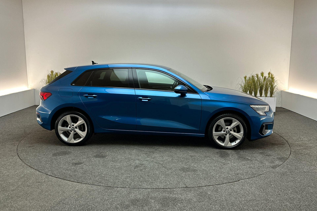 Audi A3 (S261FB) met abonnement