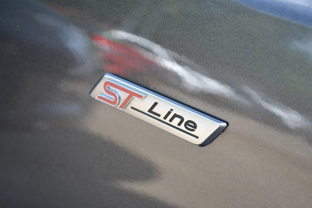 Ford Focus (R014HX) met abonnement