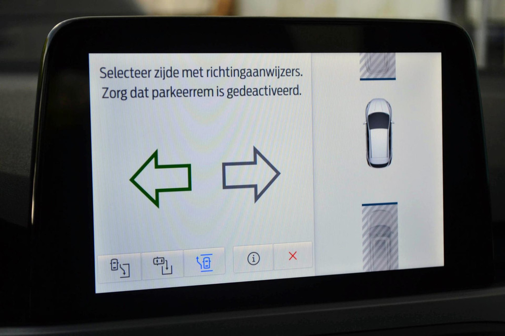 Ford Focus (R014HX) met abonnement