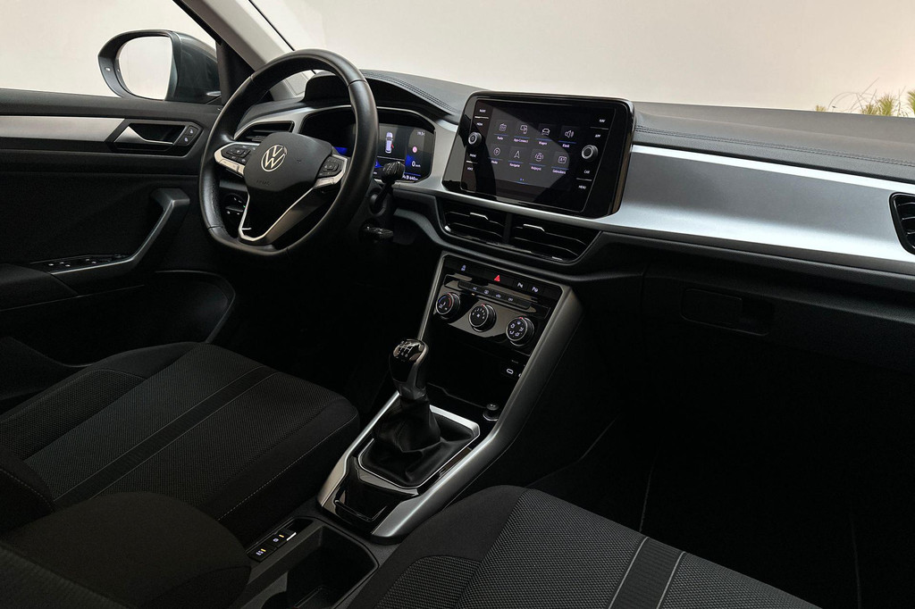 Volkswagen T-Roc (T114RD) met abonnement