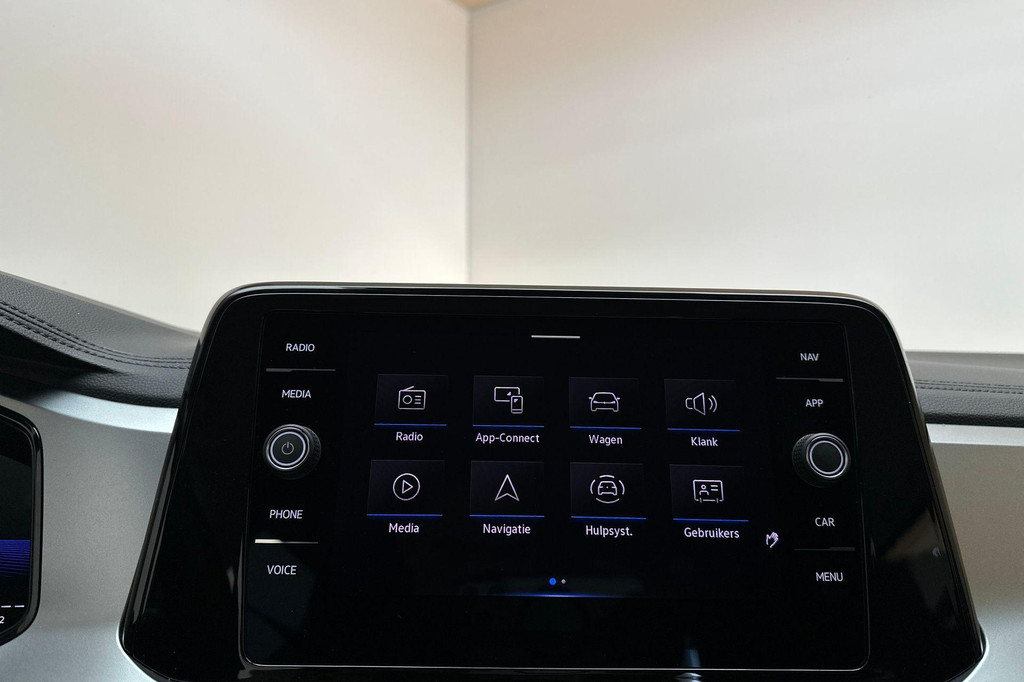 Volkswagen T-Roc (T114RD) met abonnement