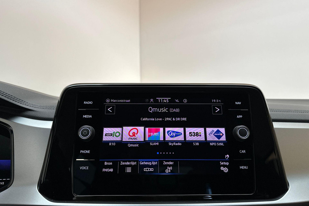 Volkswagen T-Roc (T114RD) met abonnement