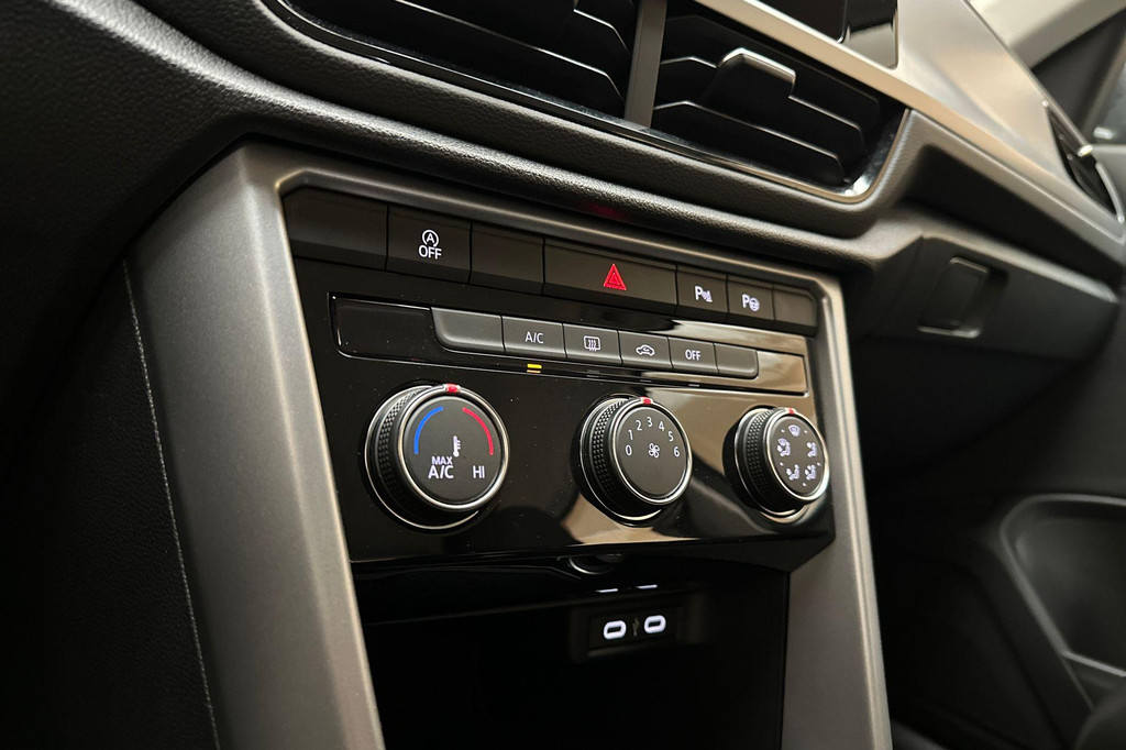 Volkswagen T-Roc (T114RD) met abonnement