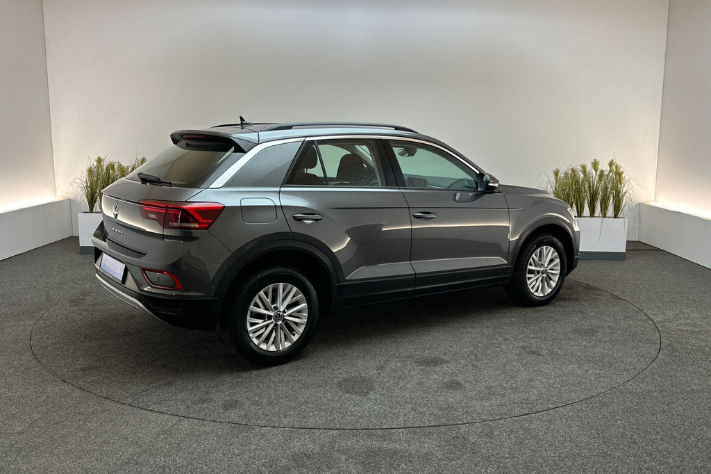 Volkswagen T-Roc (T114RD) met abonnement