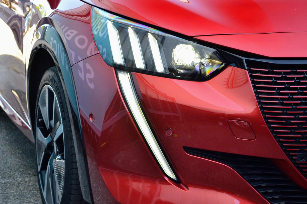 Peugeot e-208 (J651KJ) met abonnement