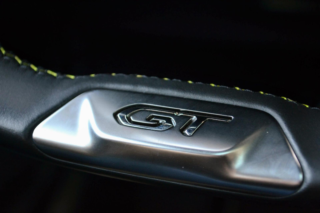 Peugeot e-208 (J651KJ) met abonnement