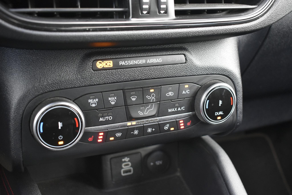 Ford Kuga (HXF69S) met abonnement