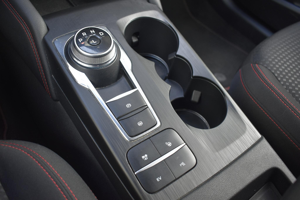 Ford Kuga (HXF69S) met abonnement