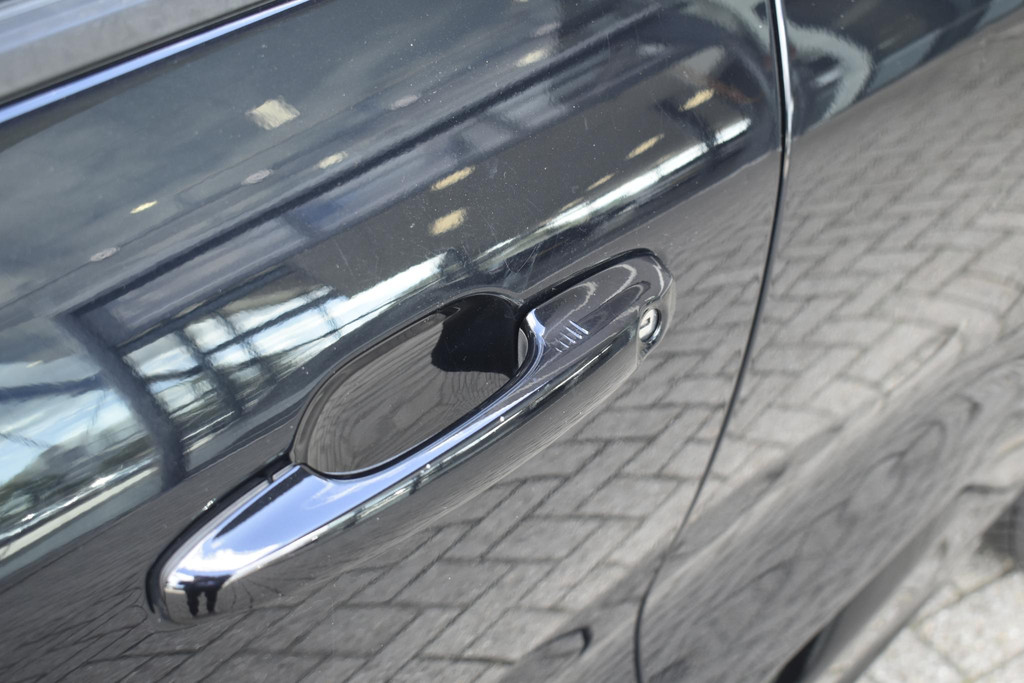 Ford Kuga (HXF69S) met abonnement