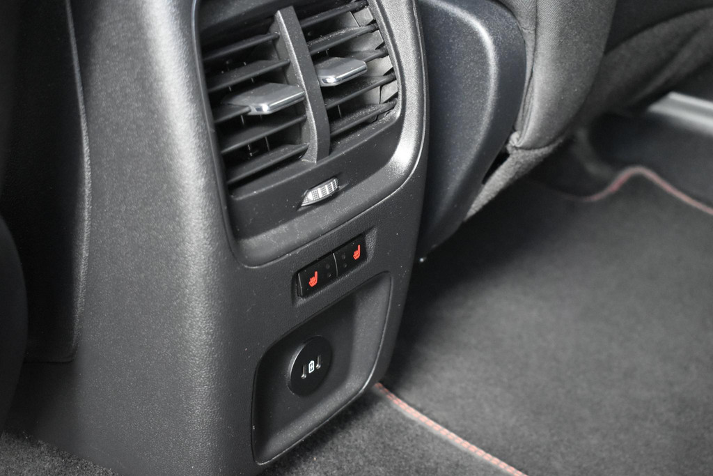 Ford Kuga (HXF69S) met abonnement