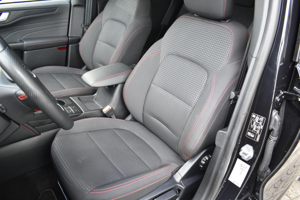 Ford Kuga (HXF69S) met abonnement