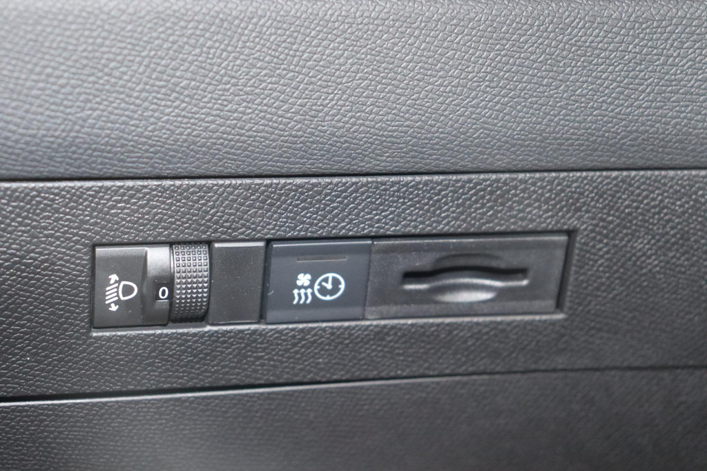 Opel Astra (GFS04R) met abonnement