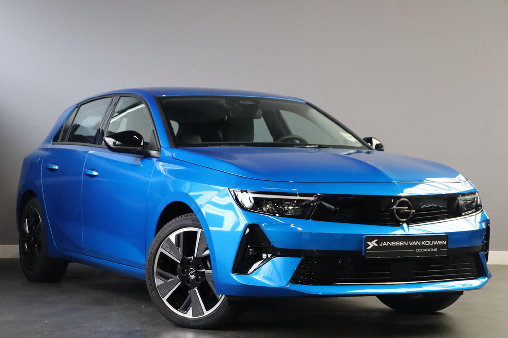Opel Astra (GFS04R) met abonnement