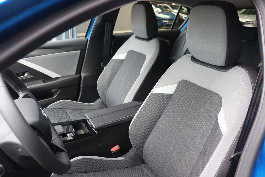 Opel Astra (GFS04R) met abonnement