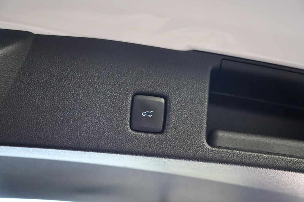 Ford Kuga (HXH49J) met abonnement