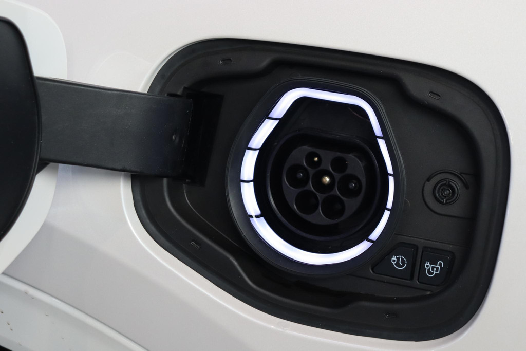 Ford Kuga (HXH49J) met abonnement