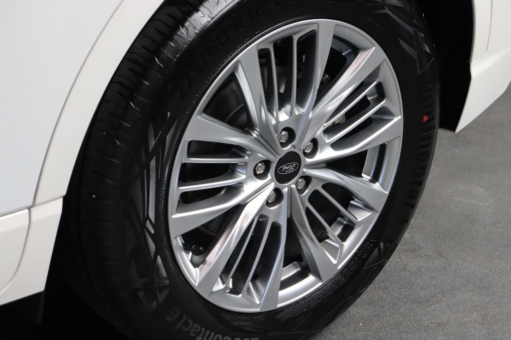 Ford Kuga (HXH49J) met abonnement