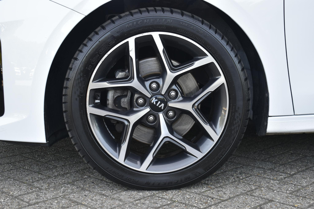 Kia Ceed Sportswagon (L665TR) met abonnement