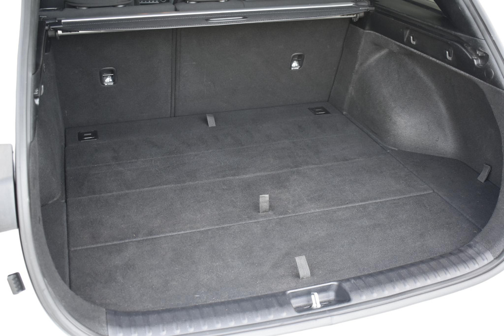 Kia Ceed Sportswagon (L665TR) met abonnement