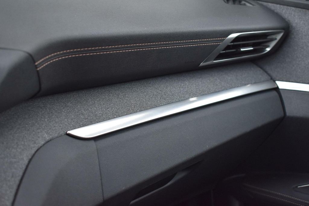 Peugeot 3008 (G670NG) met abonnement