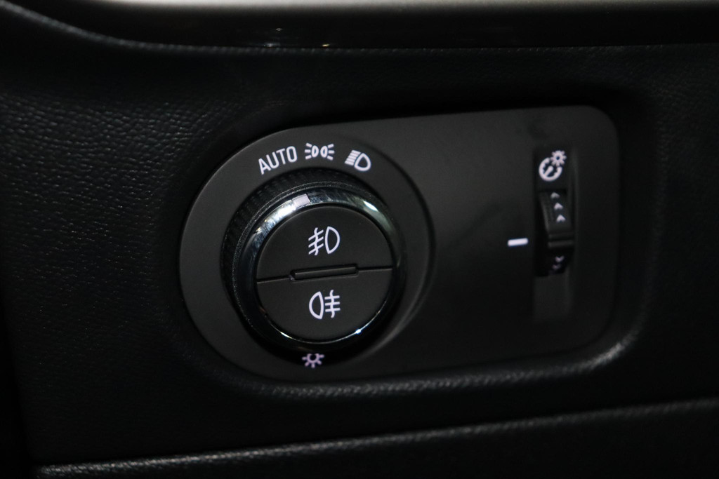 Opel Mokka-e (GFK82H) met abonnement