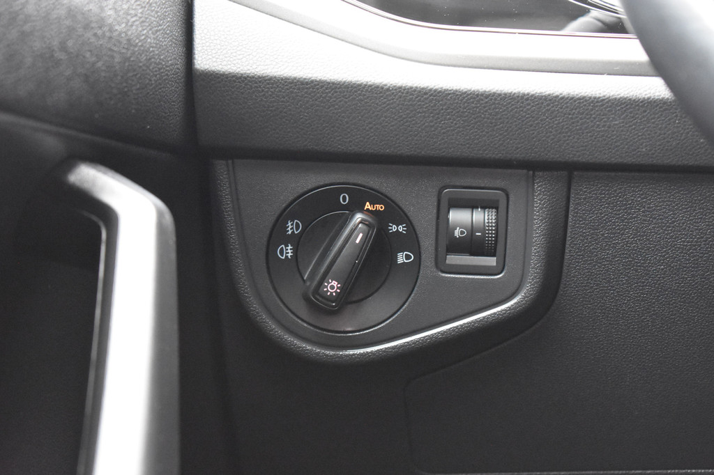 Volkswagen Polo (L261RR) met abonnement