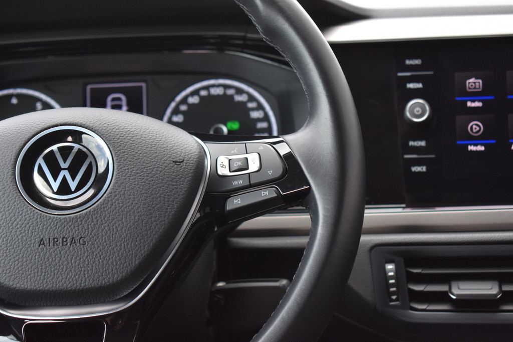 Volkswagen Polo (L261RR) met abonnement