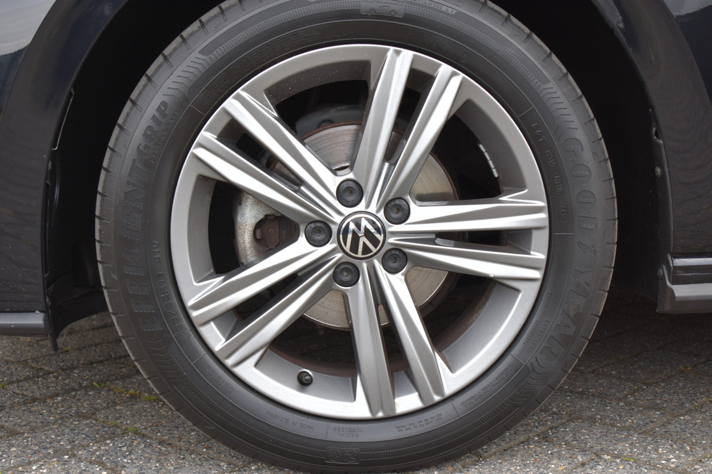 Volkswagen Polo (L261RR) met abonnement