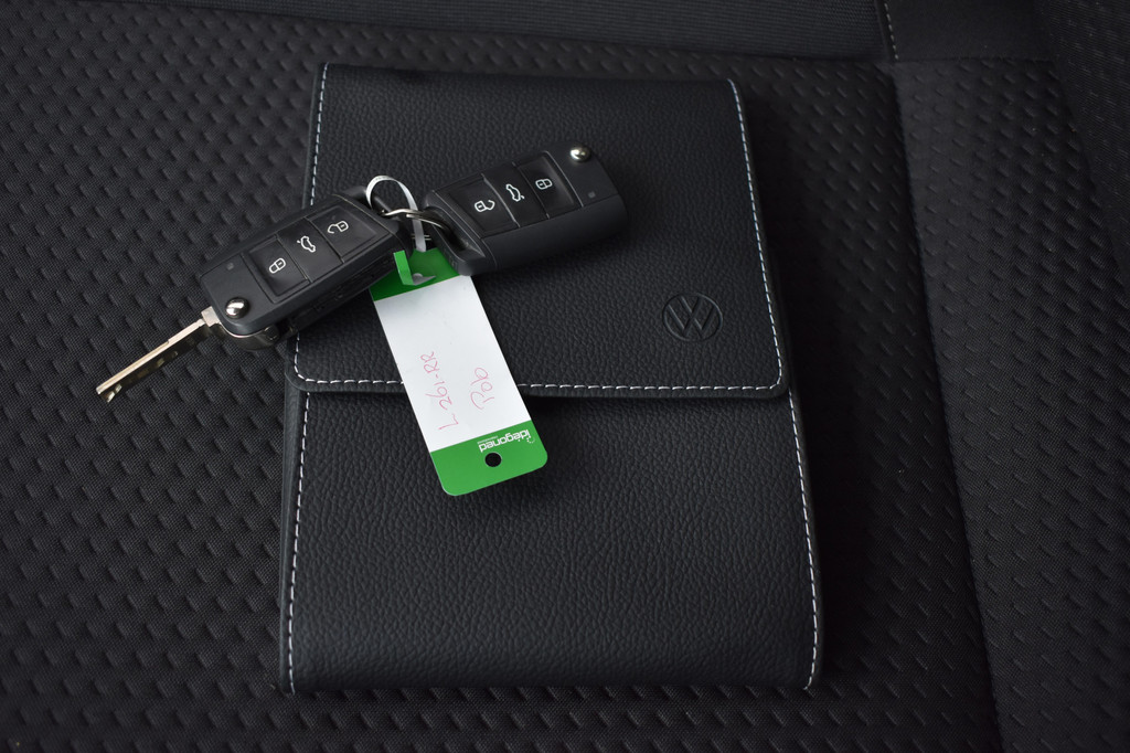 Volkswagen Polo (L261RR) met abonnement