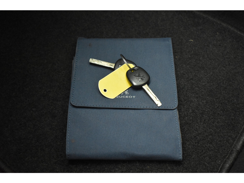 Peugeot 108 (HV662N) met abonnement