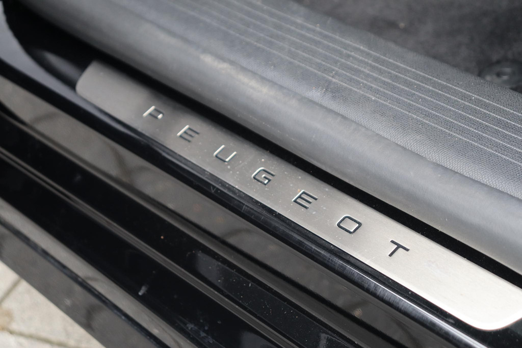 Peugeot 308 (HZV94R) met abonnement